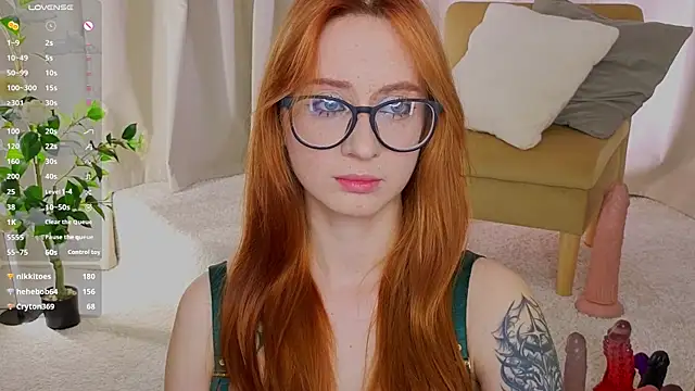 WICKEDEMBERn Live XXX chat