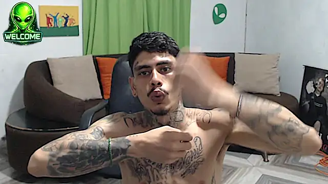 alpha_zom Live XXX-chat