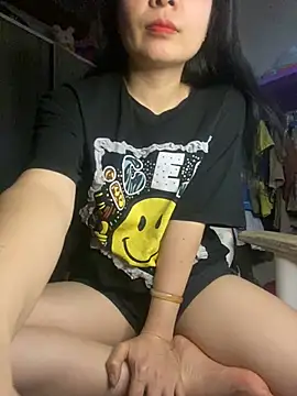 Ivy_Trix2's Live XXX Chat