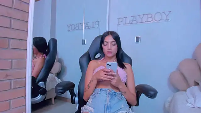 Živý XXX chat KattyLilli