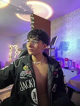 osamu_tay Adlı Modelin Web Kamerası Şovu