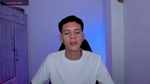 Chat XXX en directo de tylernova