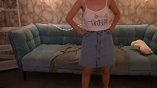 LiviaShy 现场XXX聊天
