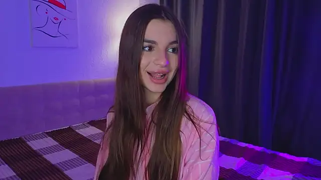 LauraHansil Live XXX-Chat