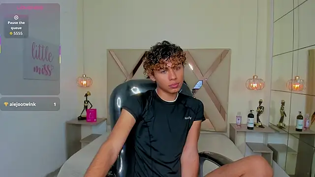 Anyelo_Twink – Kamerová šou