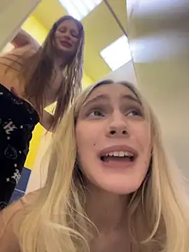 Chat XXX en directo de Pink_Kiss