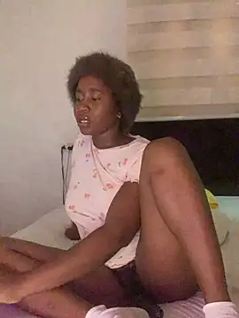 Živý XXX chat MISSMAYSROOM