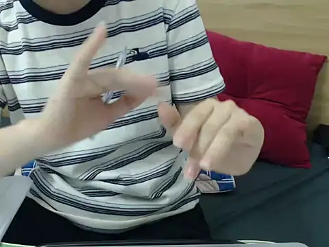 Lingzhu2024's Live XXX Chat