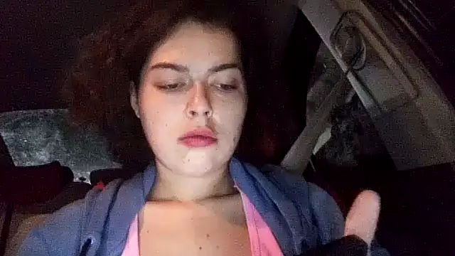 ali18of1 Show in webcam