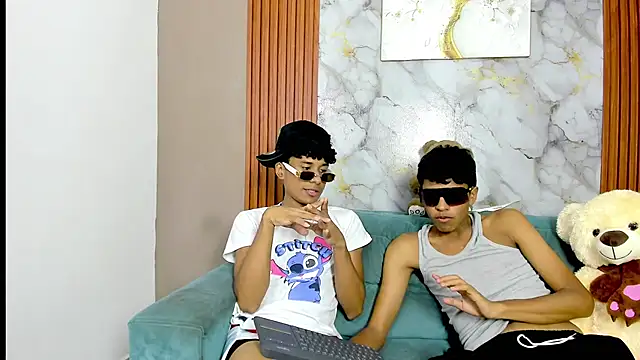 BOUL_GUYS Webcam show