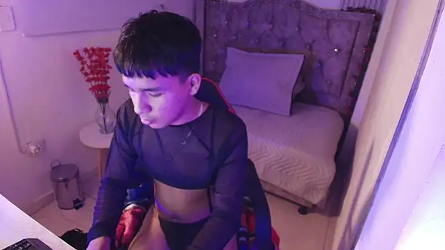 Chat XXX en directo de noa_hot69