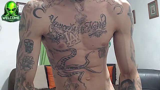 alpha_zom live XXX chat