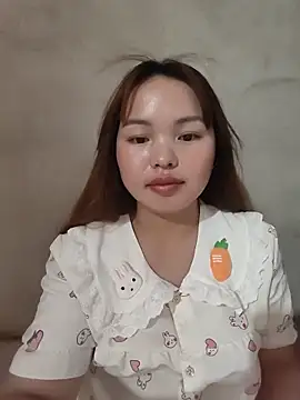 Mina_xYx Chat XXX in diretta