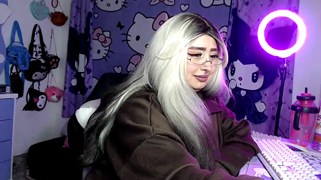 lussyevans24 – Live XXX-chat