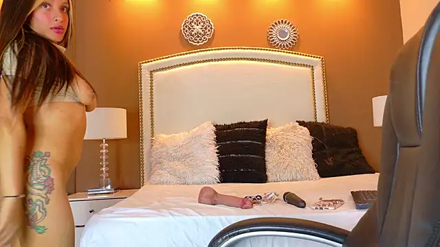 Chat +18 de ArianaGolden ao vivo