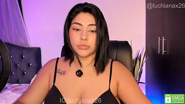 XXX chat uživo modela lucy26_