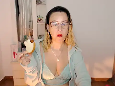BOREAL_MOON's Live XXX Chat