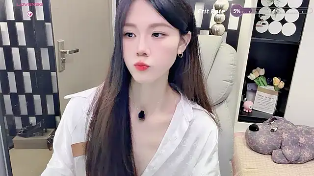 Yueyue-MM Adlı Modelin Canlı XXX Sohbeti