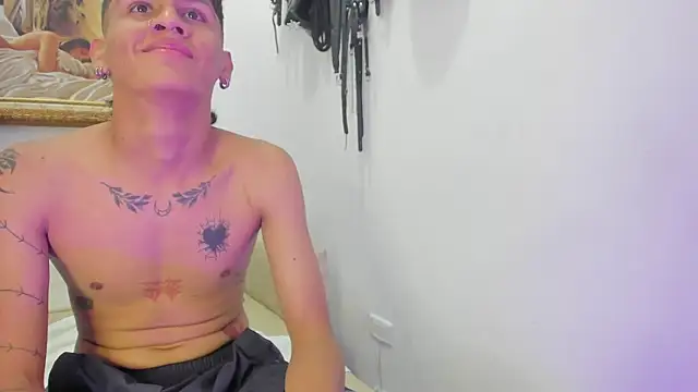 DirtyChemistry_OS Adlı Modelin Canlı XXX Sohbeti