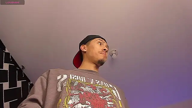 XXX chat uživo modela stanandrose_