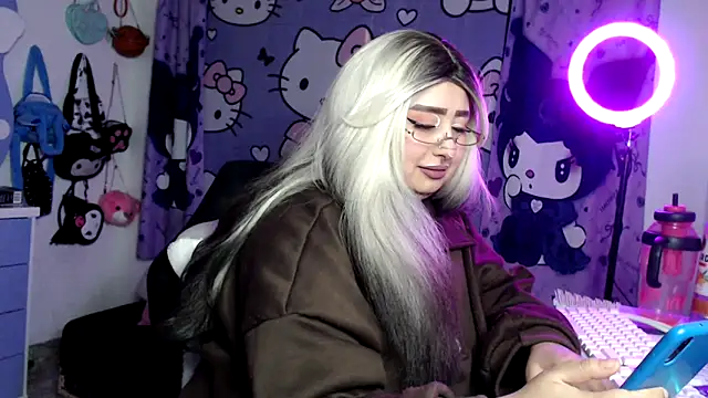lussyevans24's Live XXX Chat
