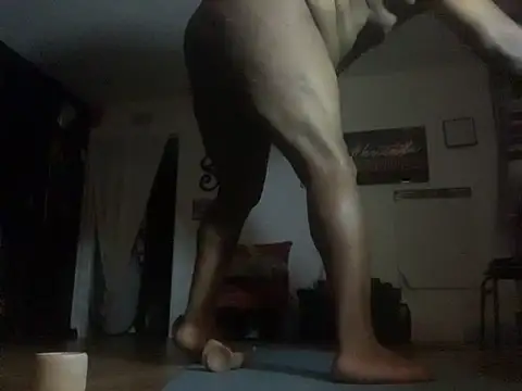 bigshh8 Show in webcam
