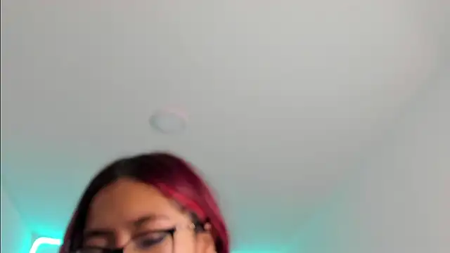 Sara_Red_X's Live XXX Chat