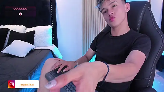 LiamWildx20's Live XXX Chat