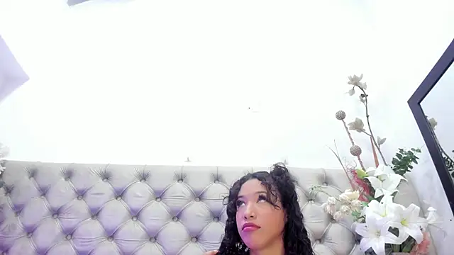 ChantalHans' Live XXX Chat