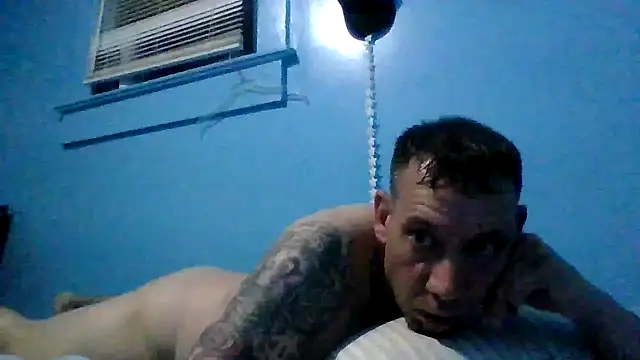 Show modela B2369 na web-kameri