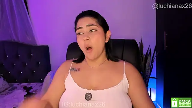 Chat +18 de lucy26_ ao vivo