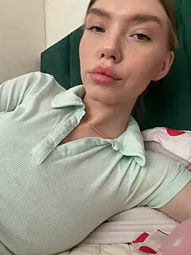 Lisaaa_Alisa Live XXX-Chat