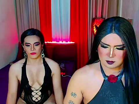 Онлайн чат XXX Incredible_Shemale