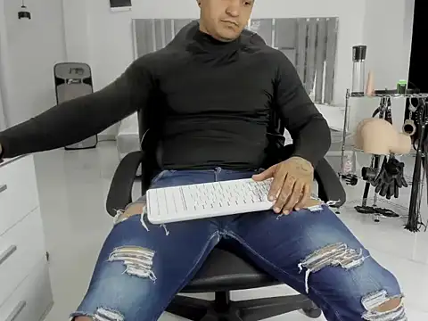 عرض كام master_leather