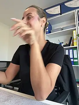 Chat XXX Live Hii_Lolla