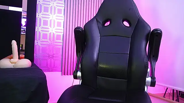 عرض كام aaron_bolt
