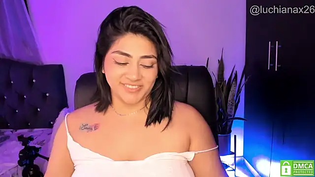 lucy26_ Chat XXX in diretta