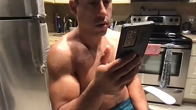 BigGuyMuscle লাইভ XXX চ্যাট