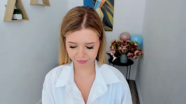 FollowLovee élő XXX-chatje