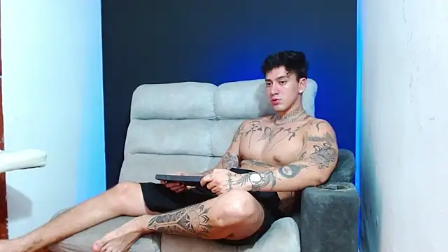 Chat XXX en directo de JUSTIN_FULLER1