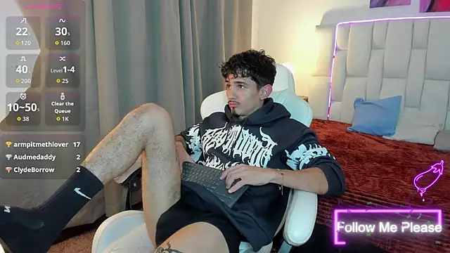 XXX chat uživo modela nextboywell1
