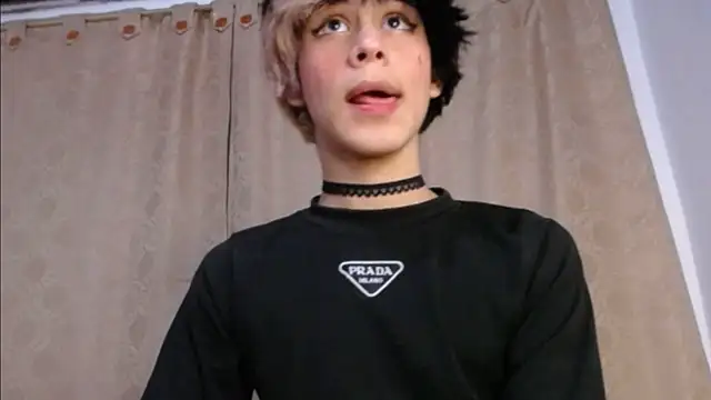 Chat +18 de DaraSweet20 ao vivo