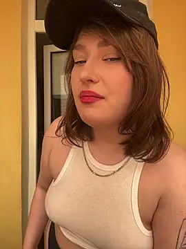 BettyRussian Live XXX Chat