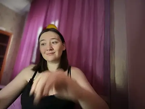 Chat +18 de MimiYolaVi ao vivo