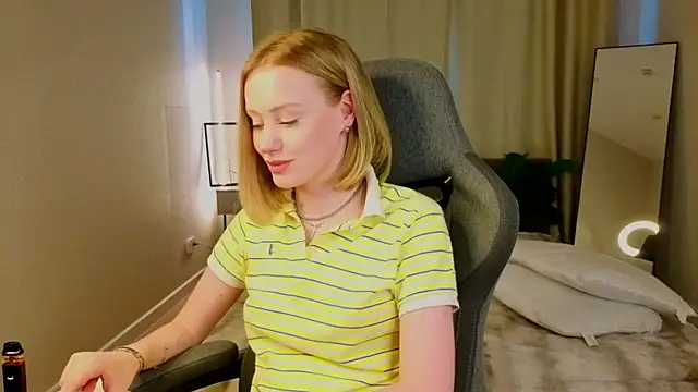 EvaHamilton's Live XXX Chat