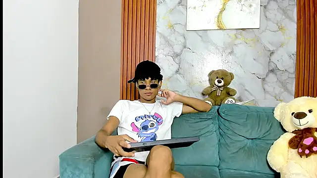 XXX chat uživo modela BOUL_GUYS
