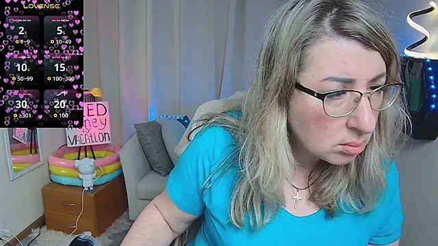 Chatroom XXX en direct de KKMimiKK