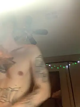 JuicyJoshy élő XXX-chatje