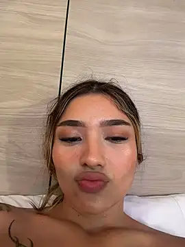 Arianavillada's Webcam Show