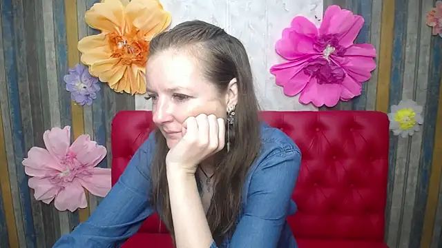 MeganPirs: онлайн-секс-чат